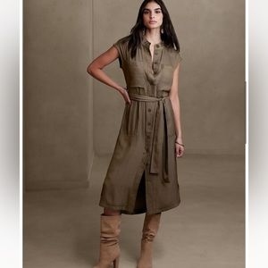 Banana republic utility pocket midi dress